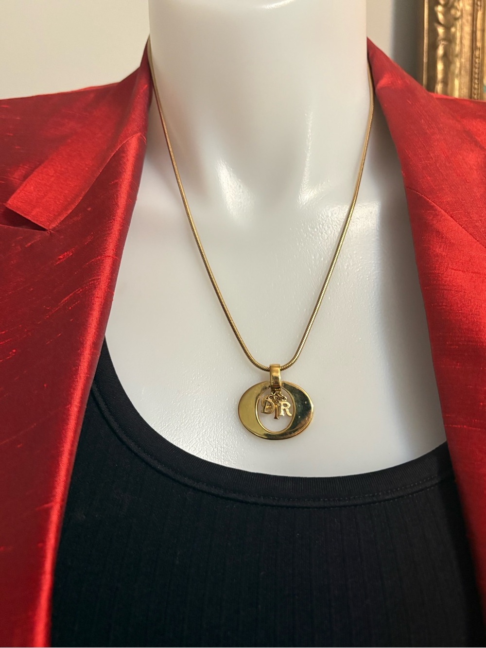 Christian Dior Circle Pendant Necklace Gold with COA - Picture 4 of 6